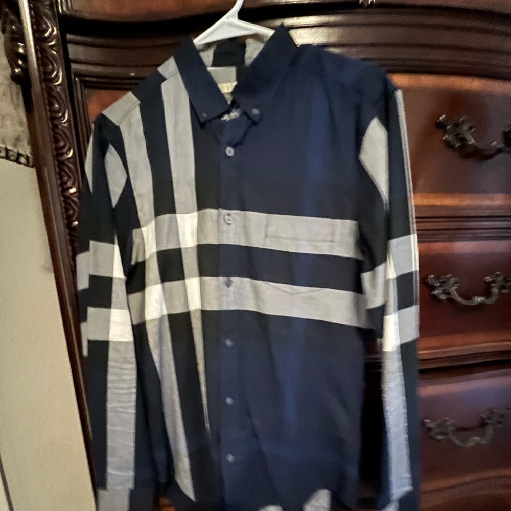 Burberry shirt small